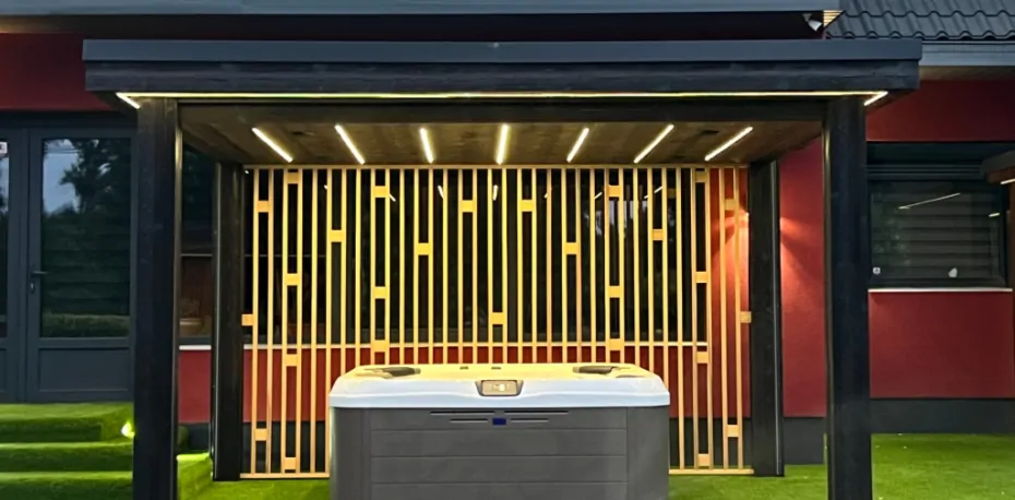 Pergola s zipSCREEN stínícím systémem, NOVÁ